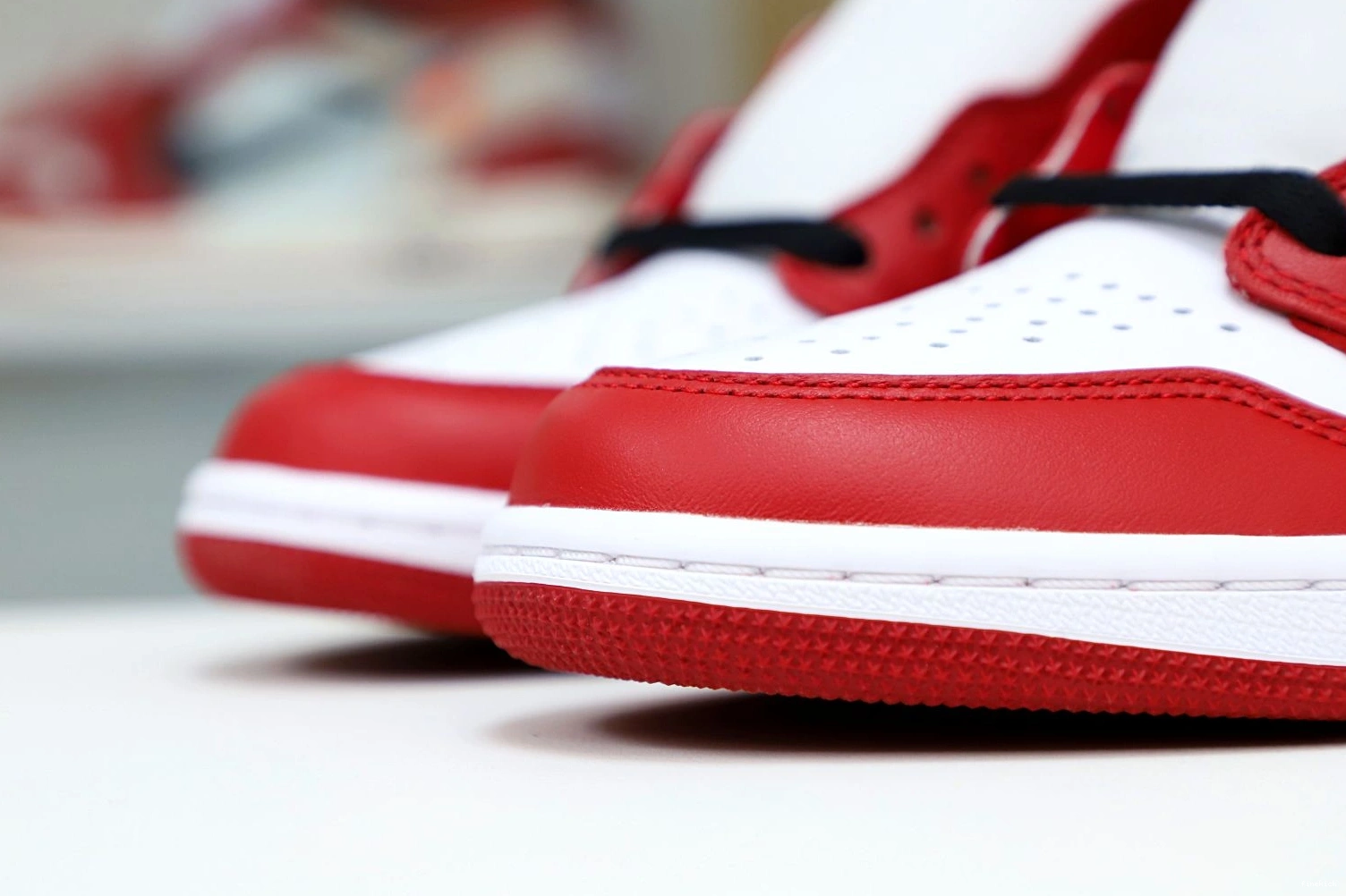 RETRO AIR 1 2015 HIGH OG JORDAN 'CHICAGO' 0716
